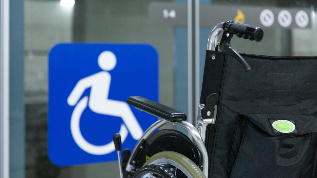 장애인 휠체어.jpg