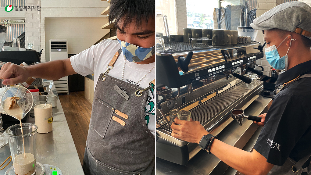 히즈빈스-카페에서-커피를-만들고-있는-장애인-바리스타들.jpg
