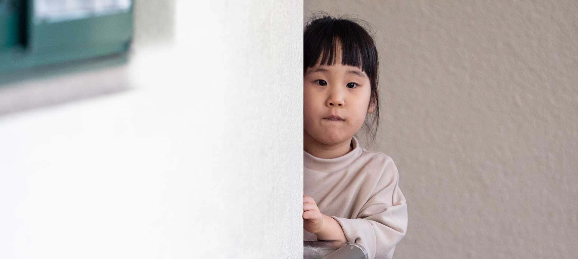 그 작은 몸에, 너무 많은 아픔이 보여요...