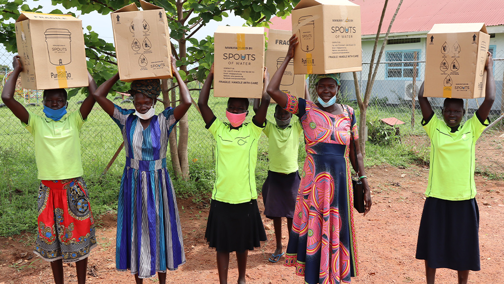 우간다 사업장, ‘우리도 깨끗한 물을 마실 수 있게 되었어요!’