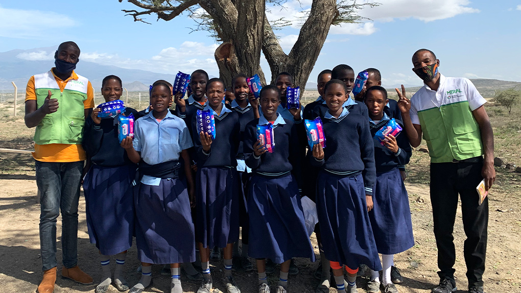 탄자니아 사업장 여성청소년들을 위한 생리대 지원